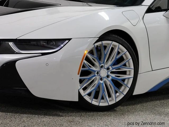 2015 BMW i8 - Image 3 of 31