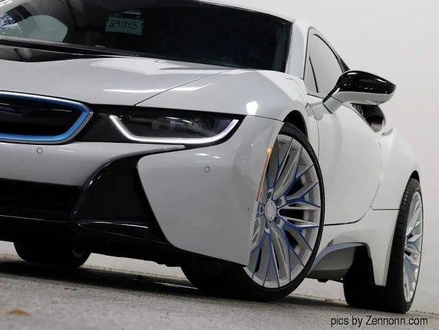 2015 BMW i8 - Image 4 of 31
