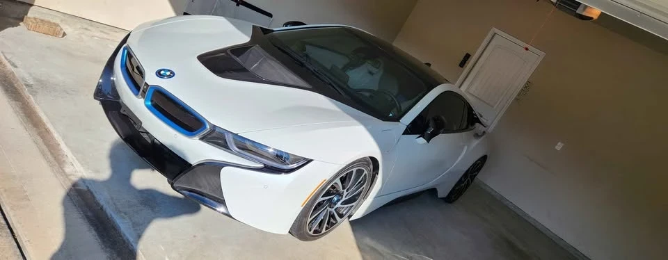 2015 BMW i8 - Image 3 of 15