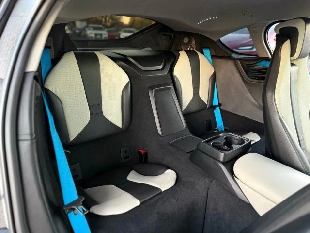 2015 BMW i8 - Image 19 of 21