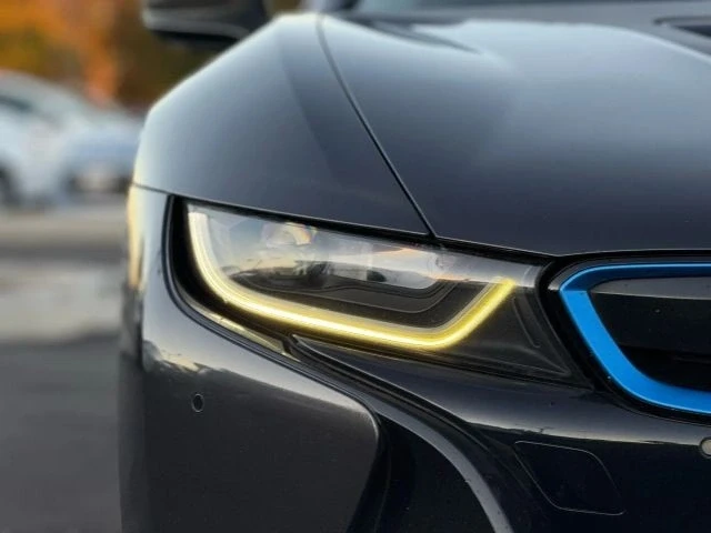 2015 BMW i8 - Image 7 of 12