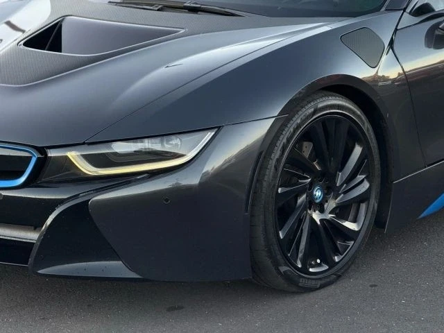 2015 BMW i8 - Image 6 of 12