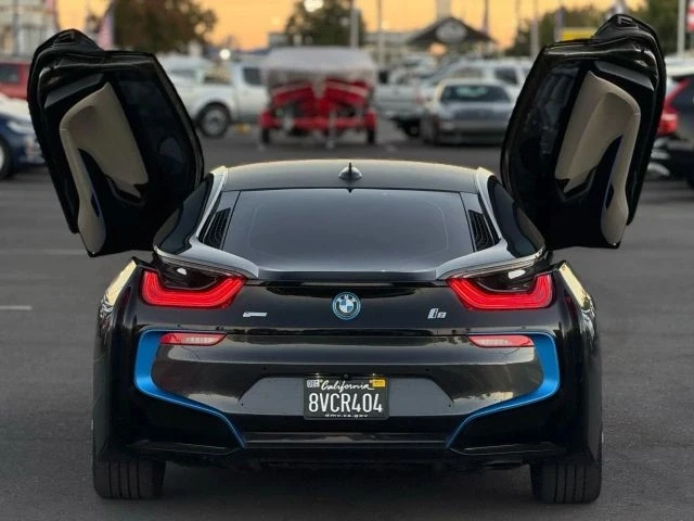 2015 BMW i8 - Image 13 of 21