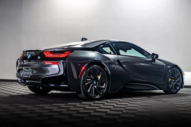 2015 BMW i8 - Image 18 of 21