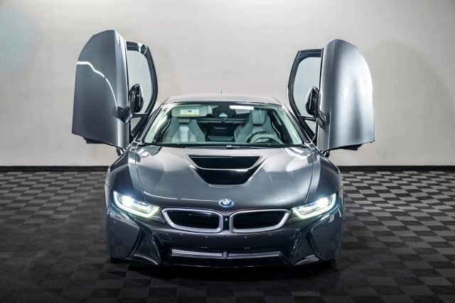 2015 BMW i8 - Image 9 of 21