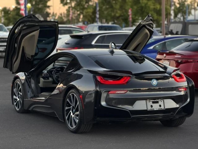 2015 BMW i8 - Image 12 of 28
