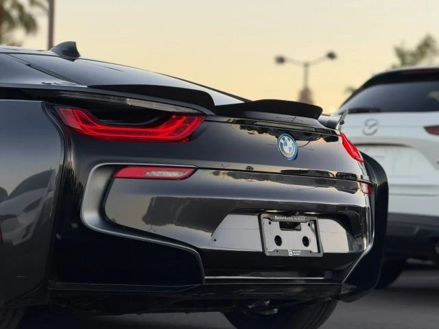 2015 BMW i8 - Image 9 of 28
