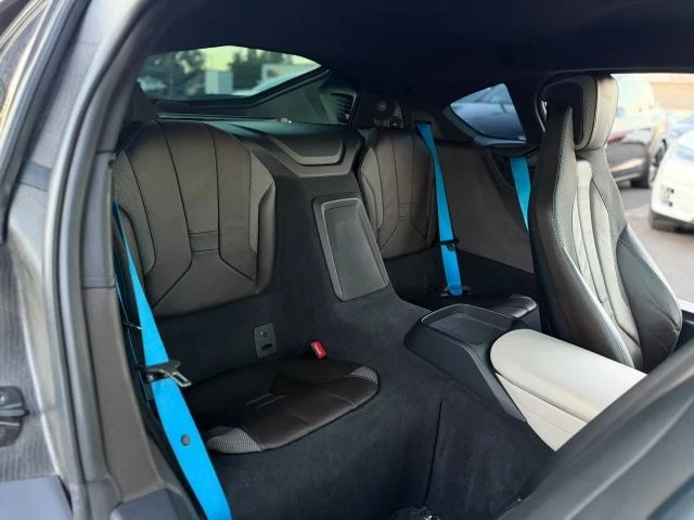 2015 BMW i8 - Image 14 of 28