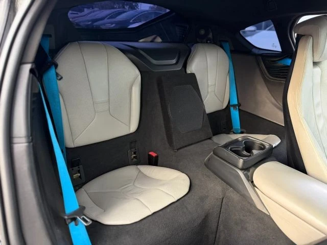 2015 BMW i8 - Image 13 of 21