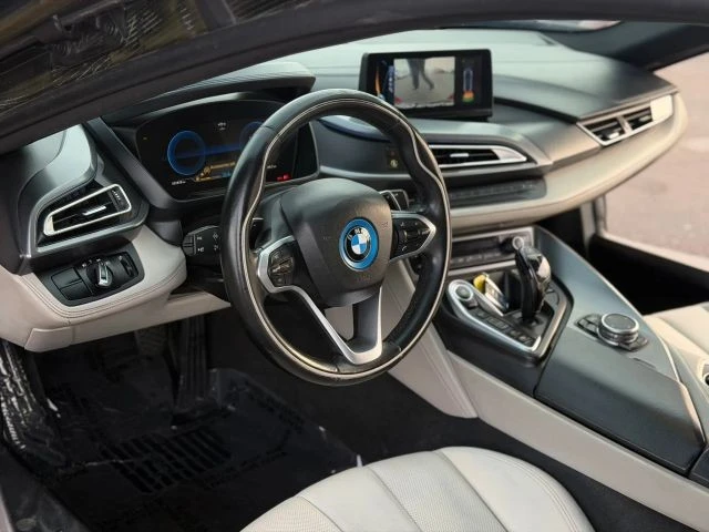 2015 BMW i8 - Image 16 of 21