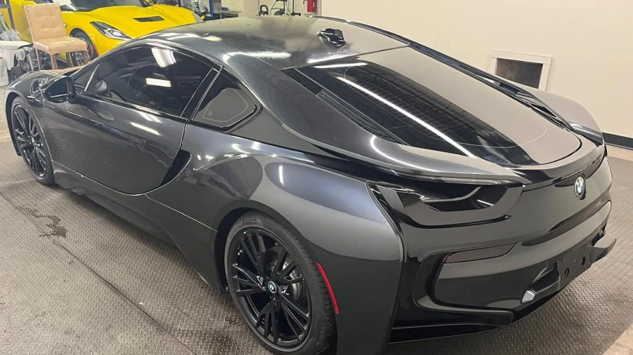 2015 BMW i8 - Image 2 of 16
