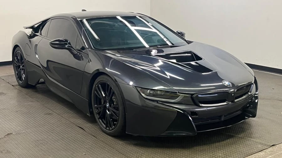 2015 BMW i8 - Image 4 of 16