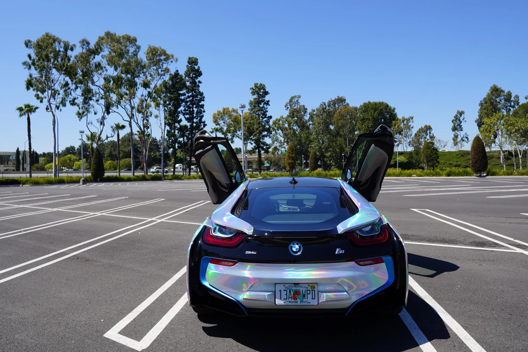 2015 BMW i8 - Image 18 of 31