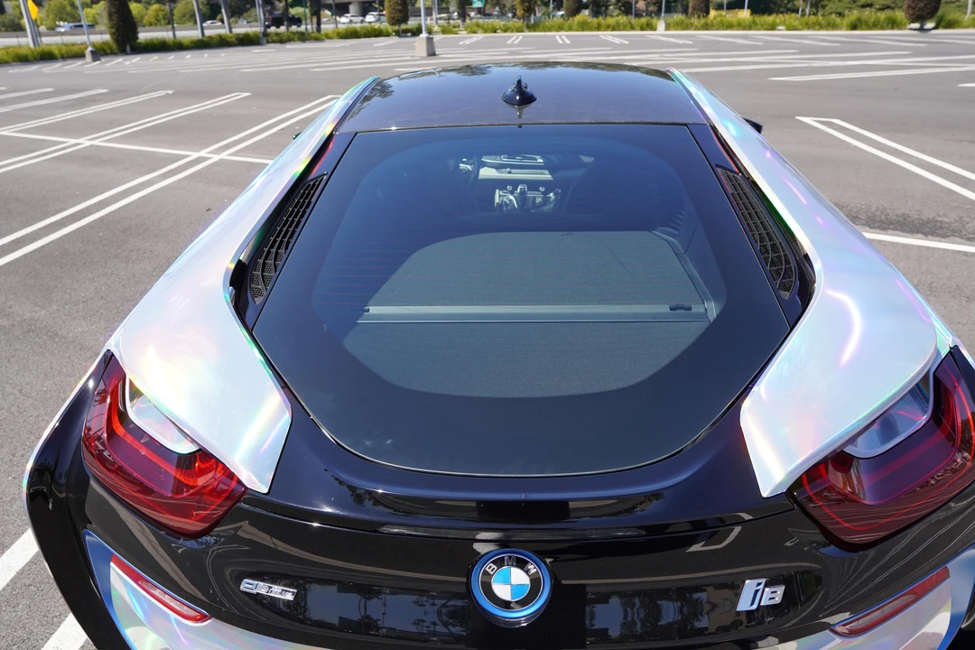 2015 BMW i8 - Image 26 of 31