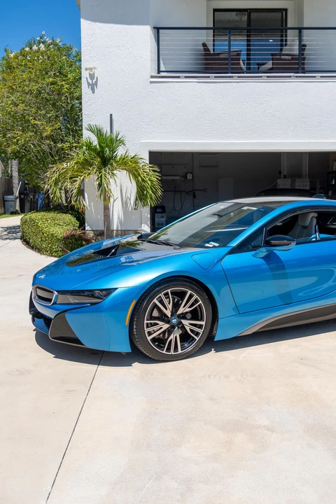 2015 BMW i8 - Image 20 of 31
