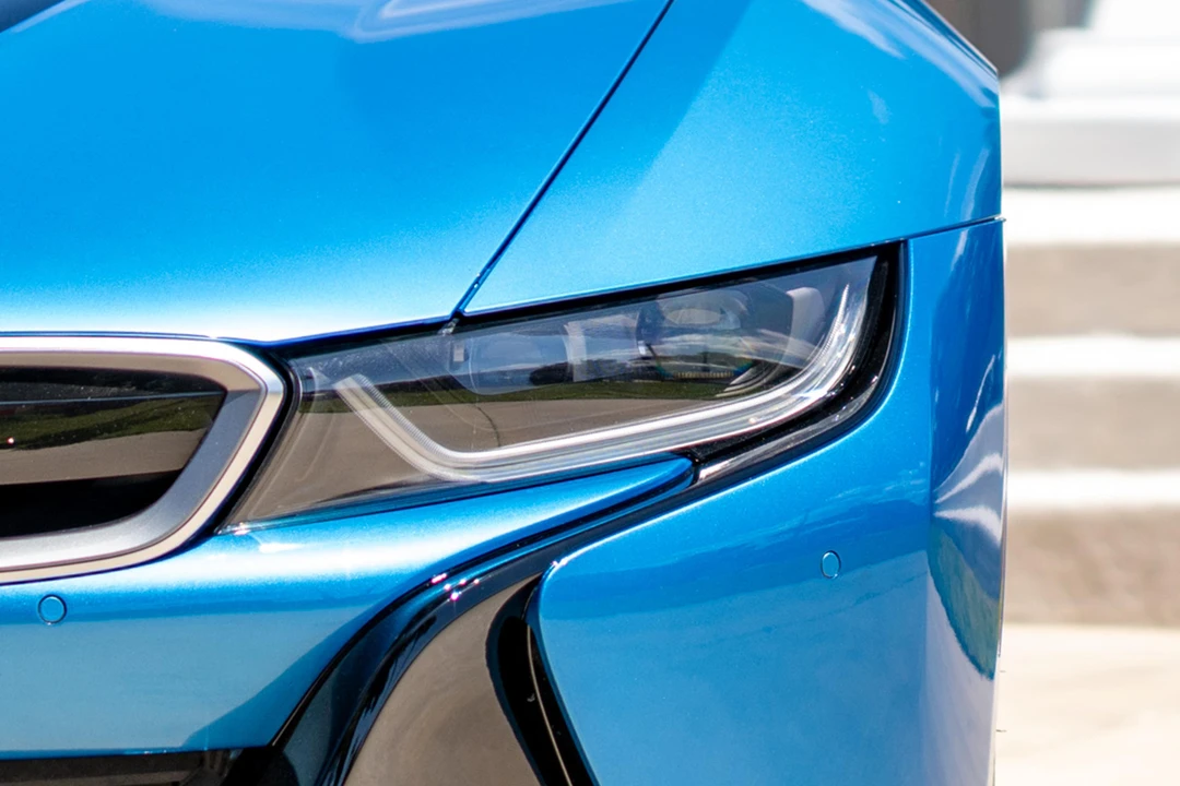 2015 BMW i8 - Image 19 of 31