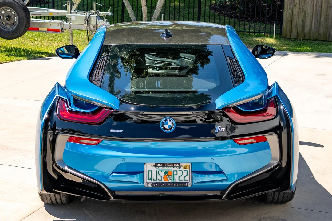 2015 BMW i8 - Image 8 of 31