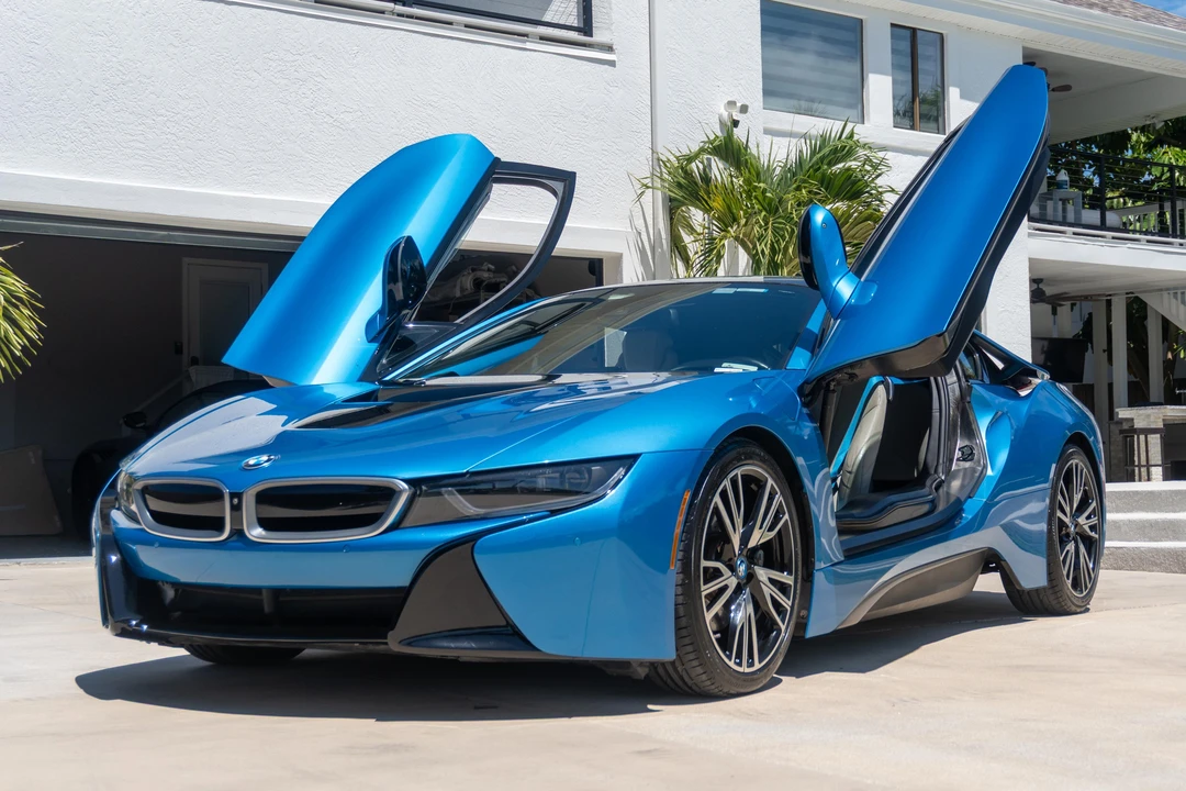 2015 BMW i8 - Image 12 of 31