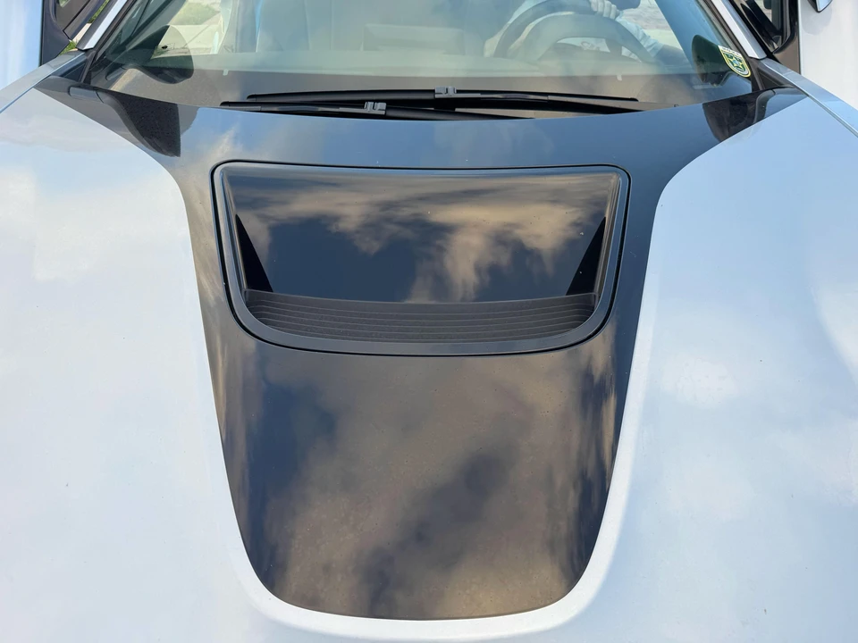 2015 BMW i8 - Image 20 of 31