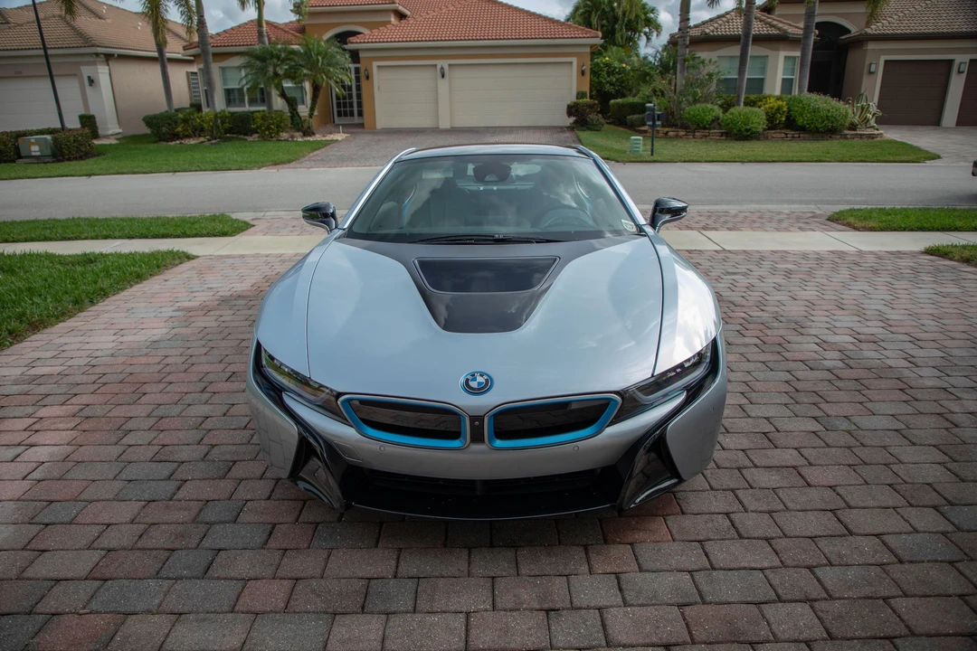2015 BMW i8 - Image 6 of 31