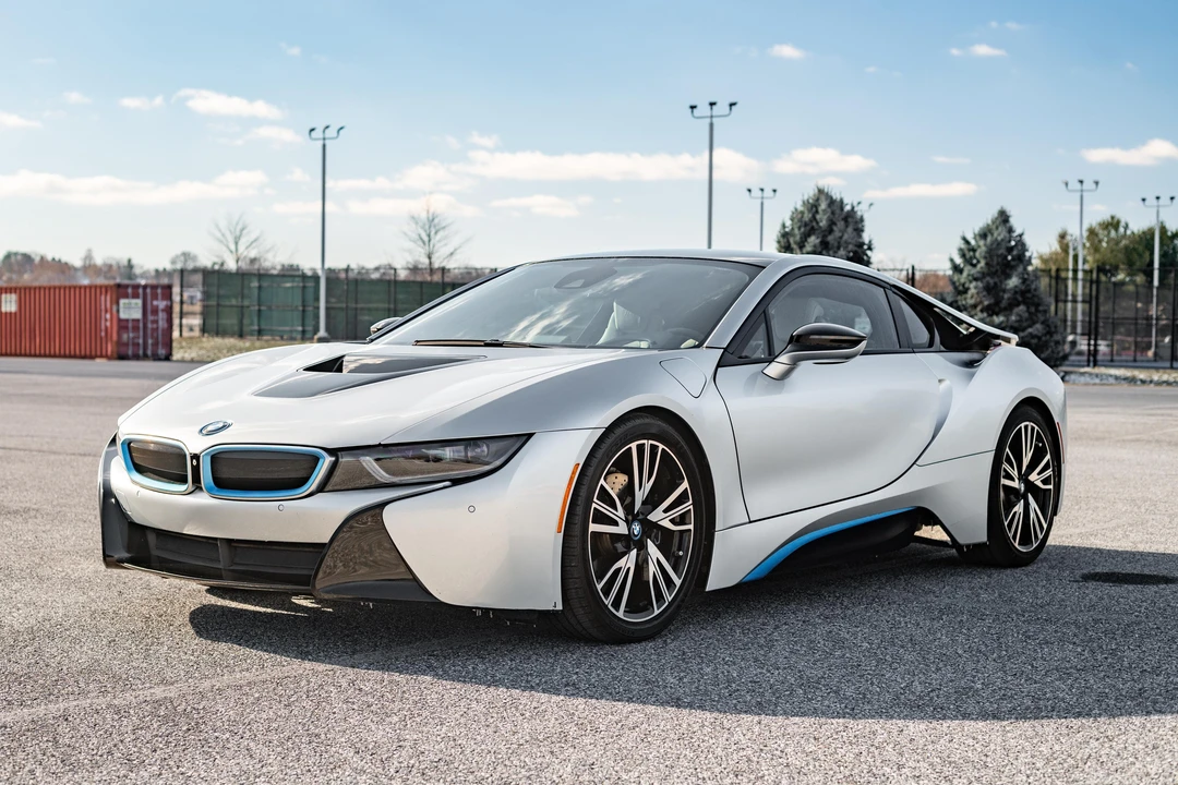 2015 BMW i8 - Image 7 of 31