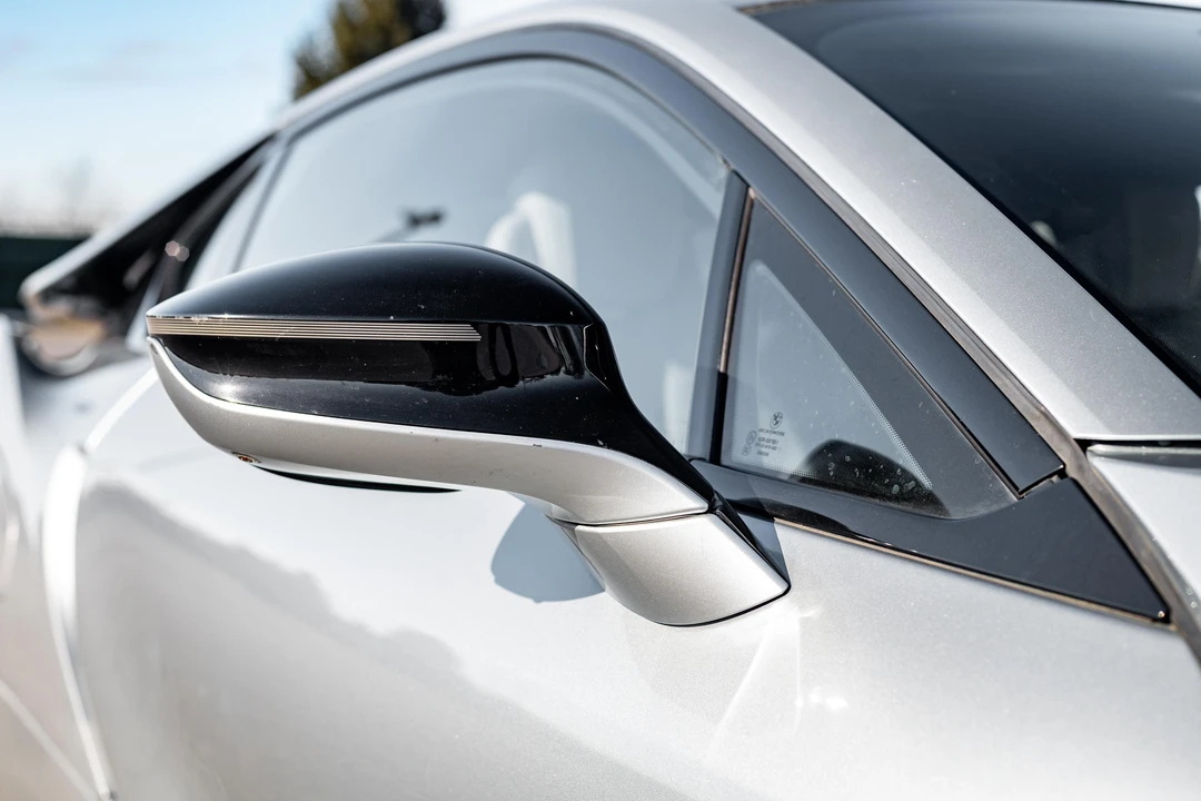 2015 BMW i8 - Image 27 of 31