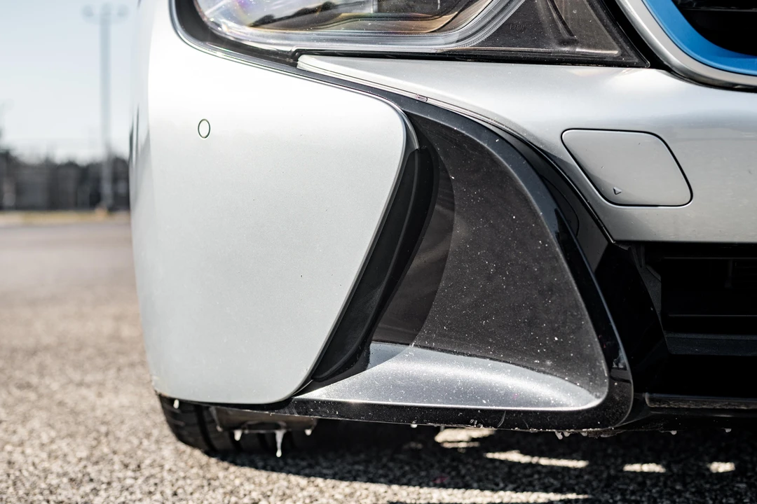 2015 BMW i8 - Image 15 of 31