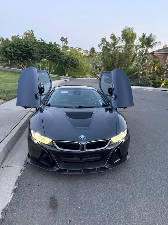 2015 BMW i8 - Image 17 of 31