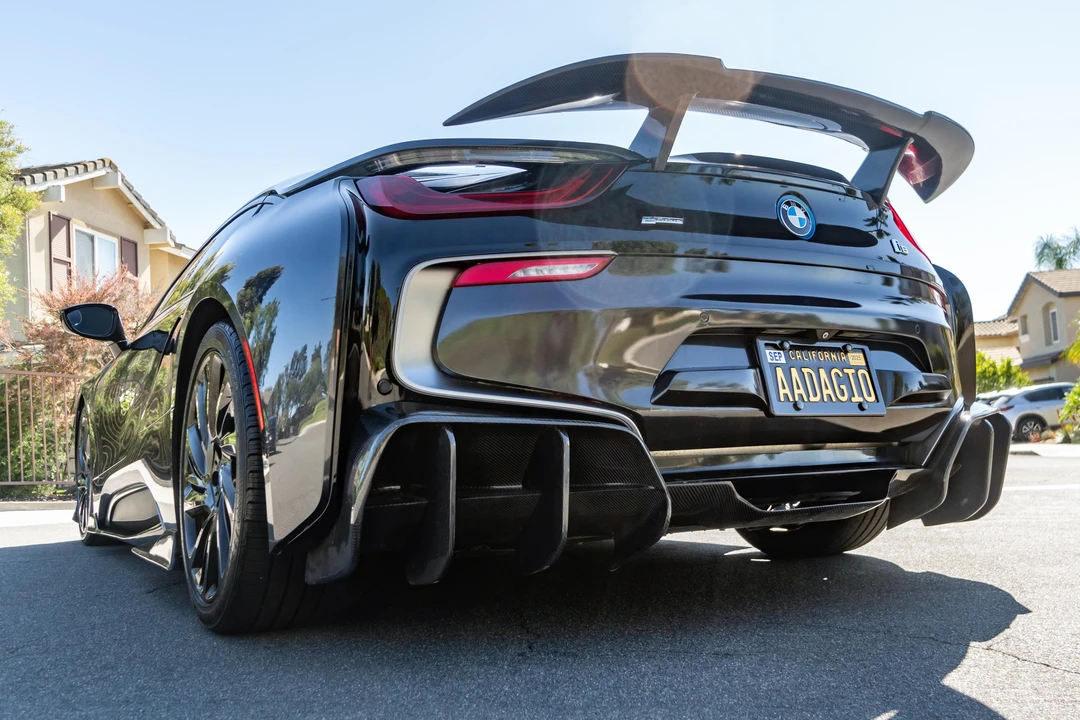 2015 BMW i8 - Image 7 of 31