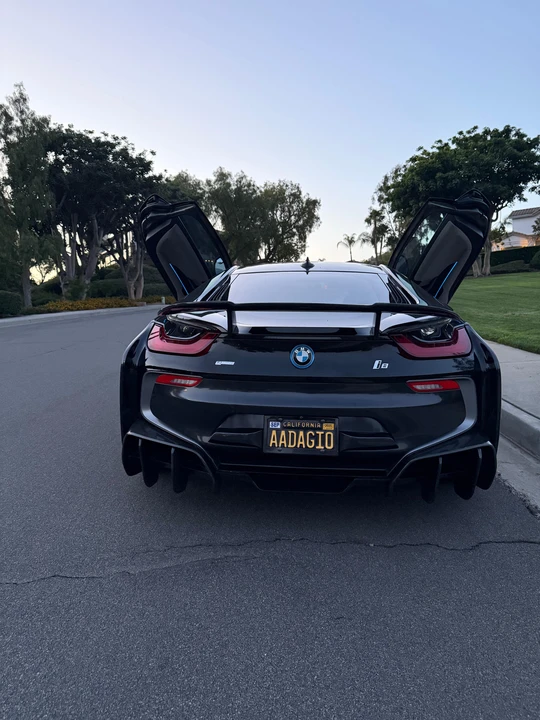 2015 BMW i8 - Image 13 of 31