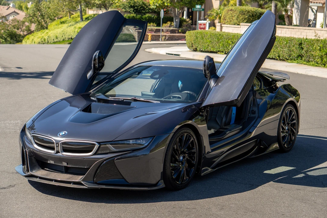 2015 BMW i8 - Image 18 of 31