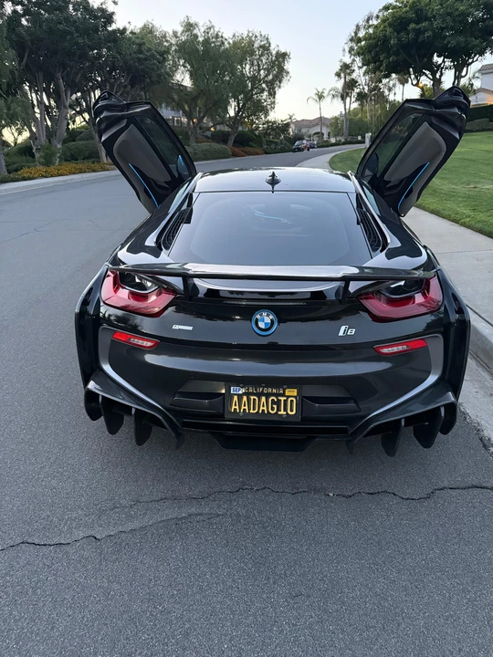 2015 BMW i8 - Image 21 of 31