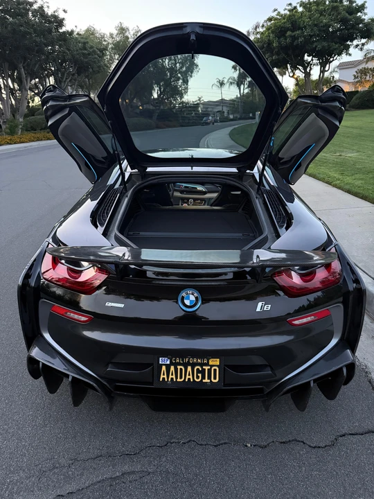 2015 BMW i8 - Image 22 of 31