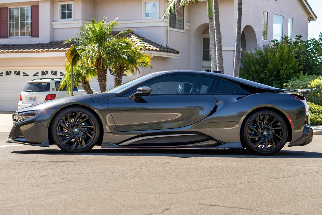 2015 BMW i8 - Image 3 of 31