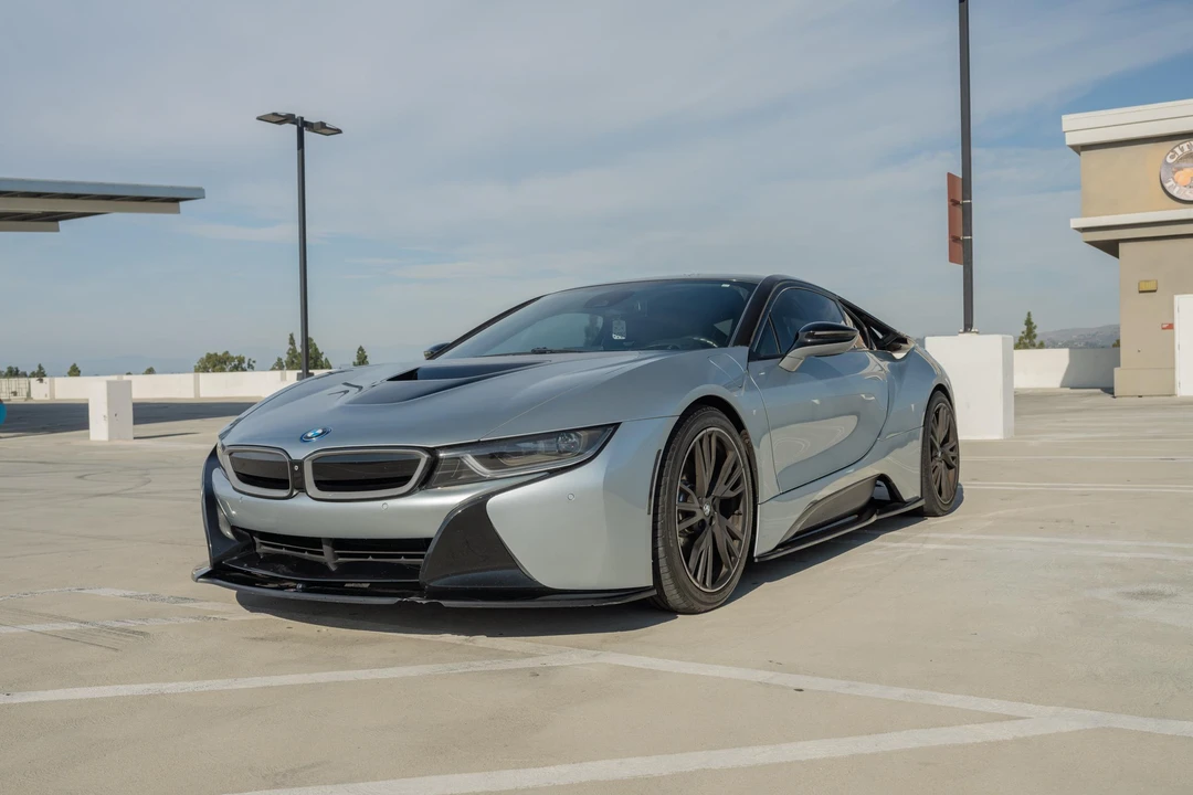 2015 BMW i8 - Image 8 of 31