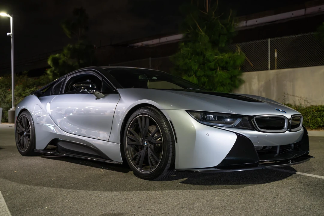 2015 BMW i8 - Image 16 of 31
