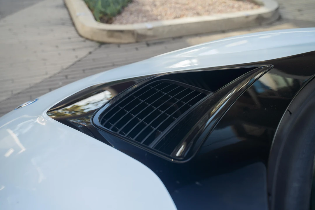2015 BMW i8 - Image 23 of 31