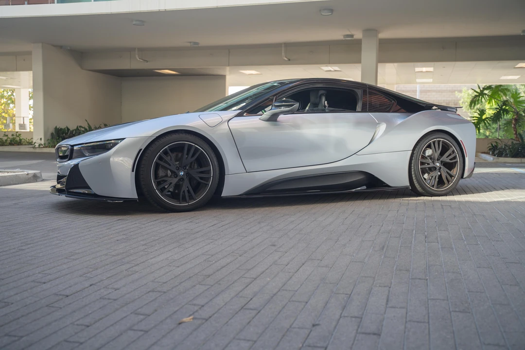 2015 BMW i8 - Image 9 of 31