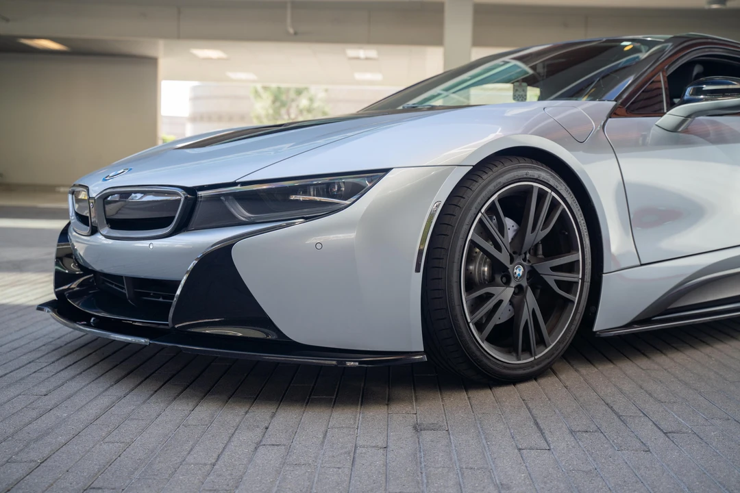 2015 BMW i8 - Image 22 of 31
