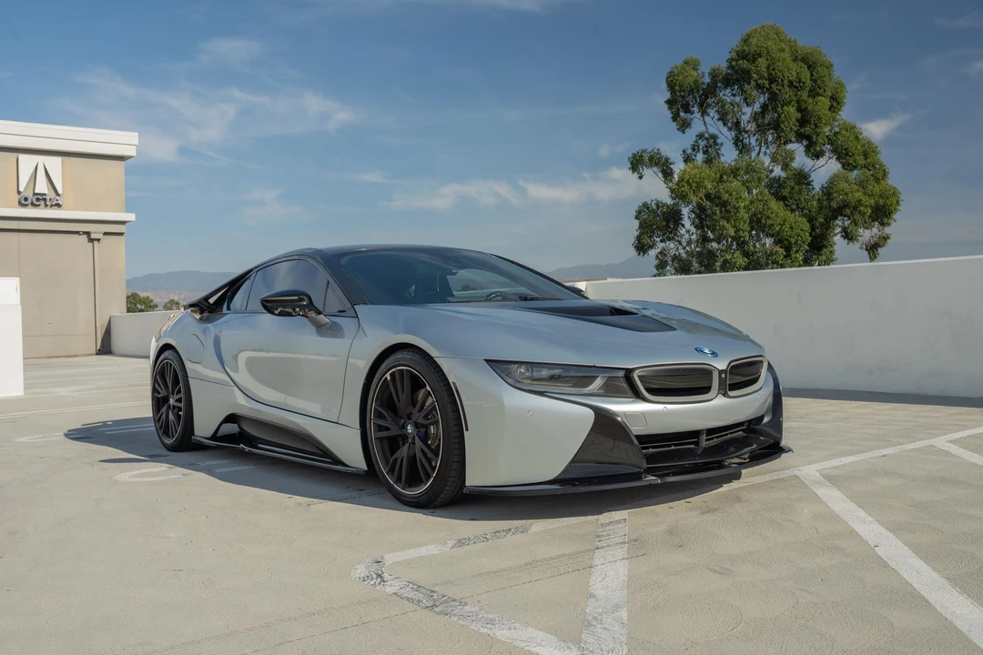 2015 BMW i8 - Image 17 of 31