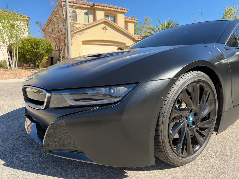 2015 BMW i8 - Image 26 of 31