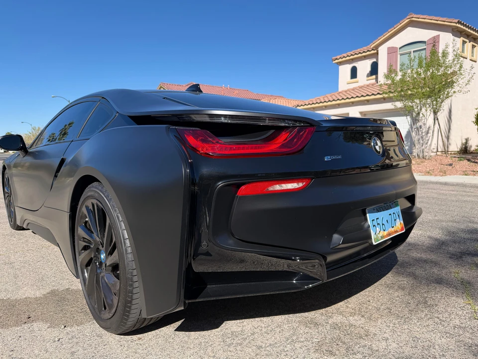 2015 BMW i8 - Image 10 of 31