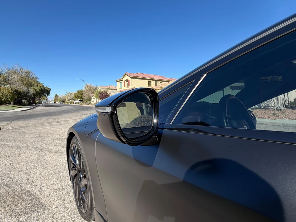 2015 BMW i8 - Image 29 of 31