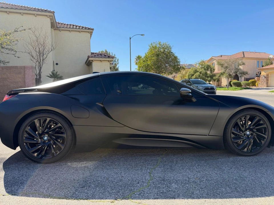 2015 BMW i8 - Image 13 of 31