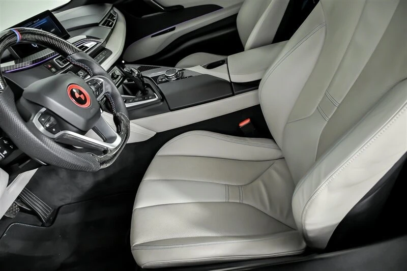 2015 BMW i8 - Image 19 of 21
