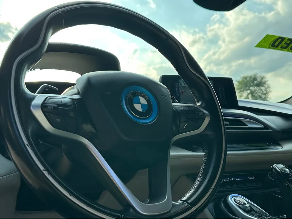 2015 BMW i8 - Image 6 of 6