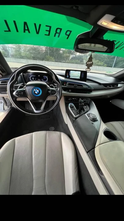 2015 BMW i8 - Image 3 of 6