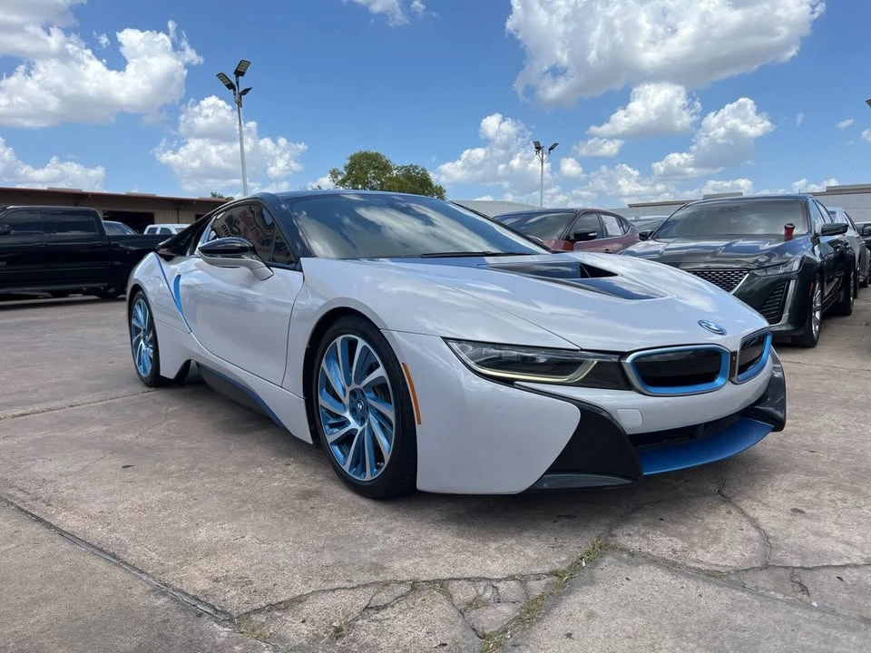2015 BMW i8 - Image 6 of 11