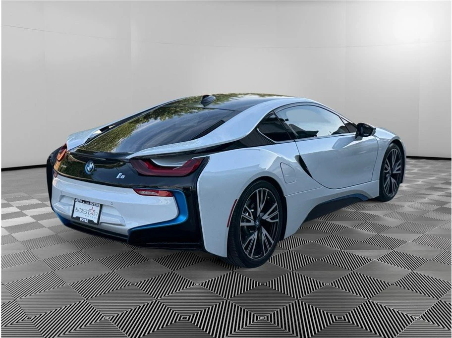 2015 BMW i8 - Image 5 of 20