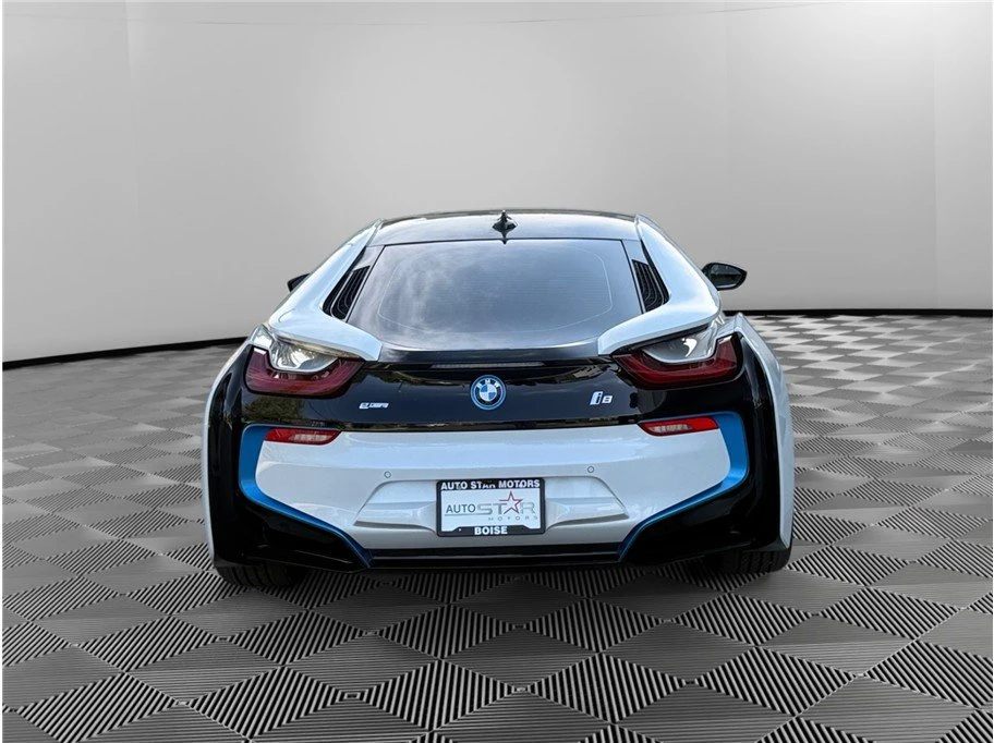 2015 BMW i8 - Image 4 of 20